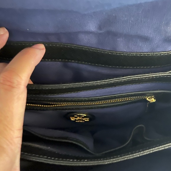 Tory Burch Black Cross Body Bag! Beautiful 😍 - Picture 8 of 9